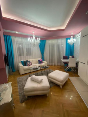 Lux apartment Stari Aerodrom